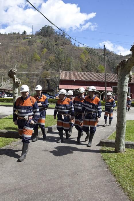 Visita al Pozu Sotón del Colegio de Ingenieros Superiores de Minas, Escuela de Ingeniería de Minas y olegia de Ingenieros Técnicos de Minas