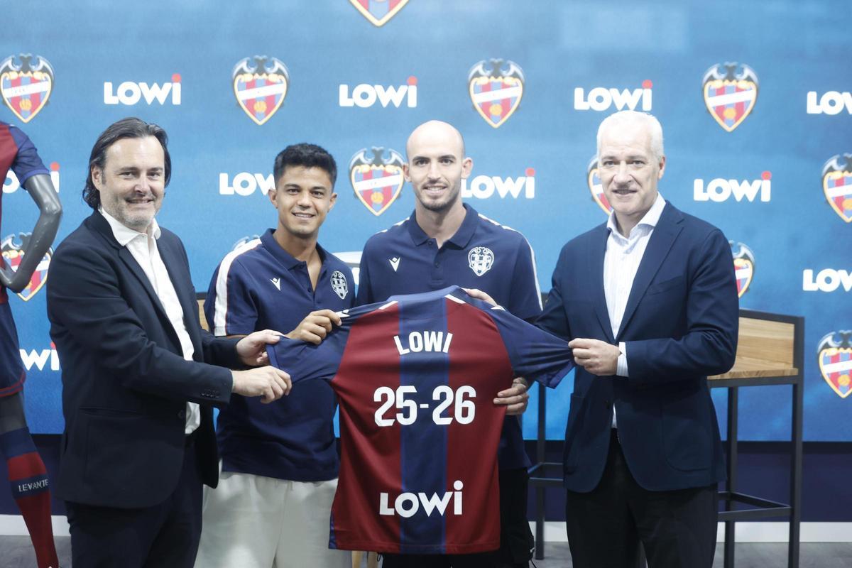 Acto con el nuevo patrocionador del Levante.