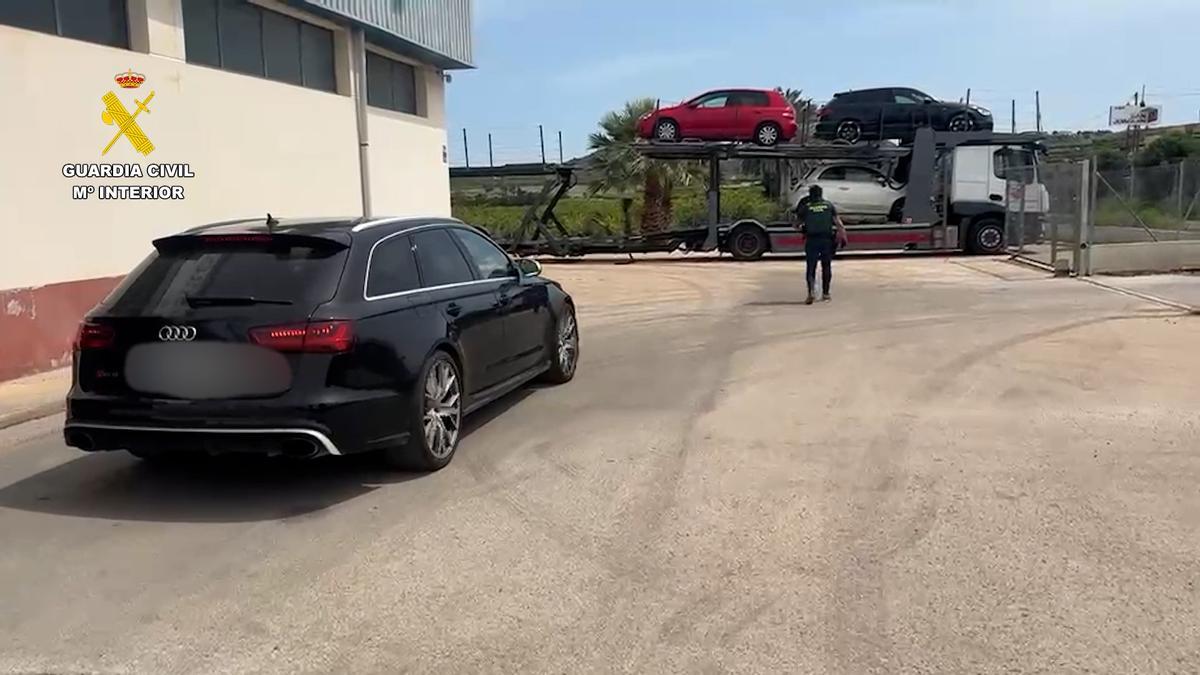 Vehículos intervenidos por la Guardia Civil.