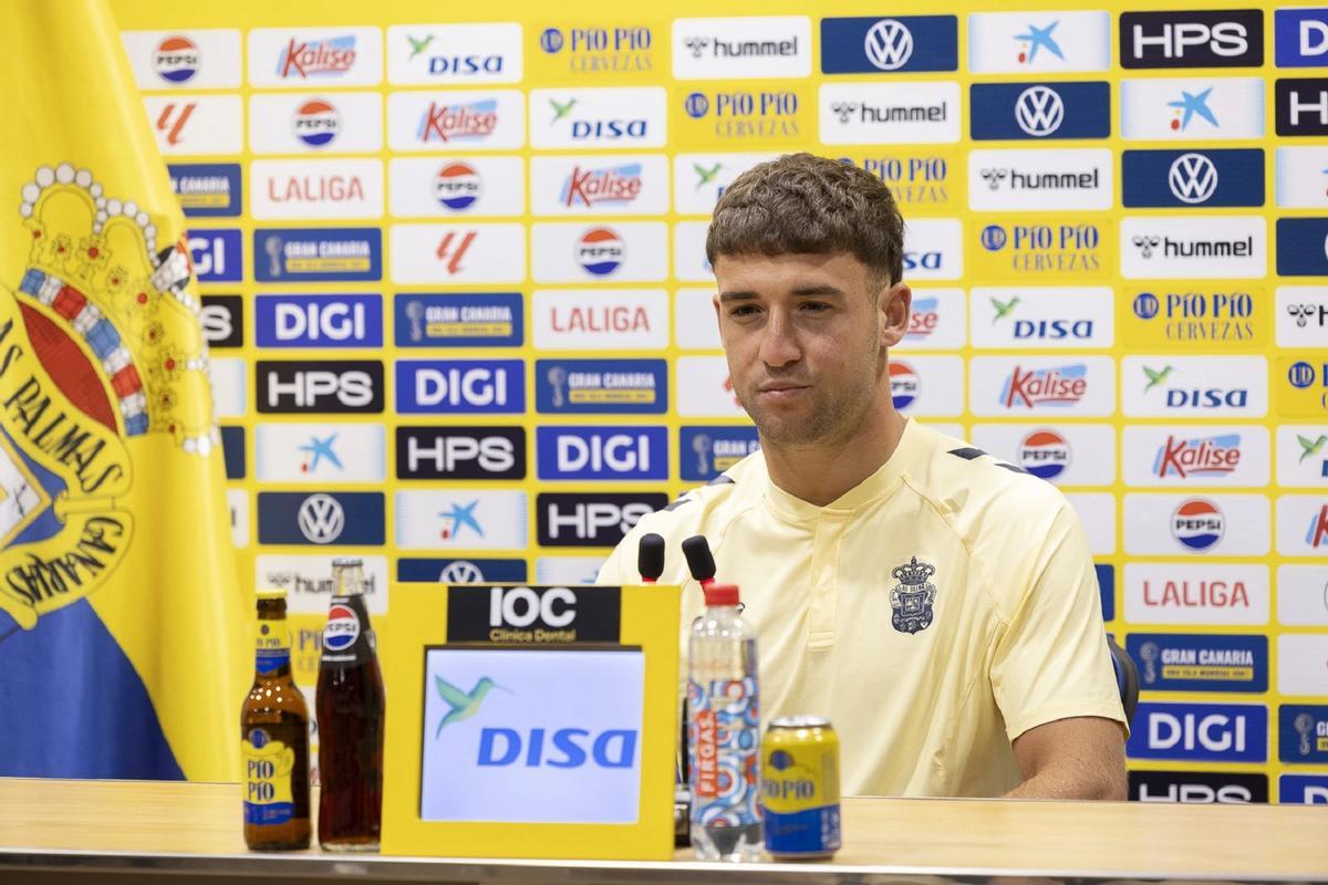 Herzog, central de Las Palmas, compareció en rueda de prensa antes de visitar al Málaga CF.