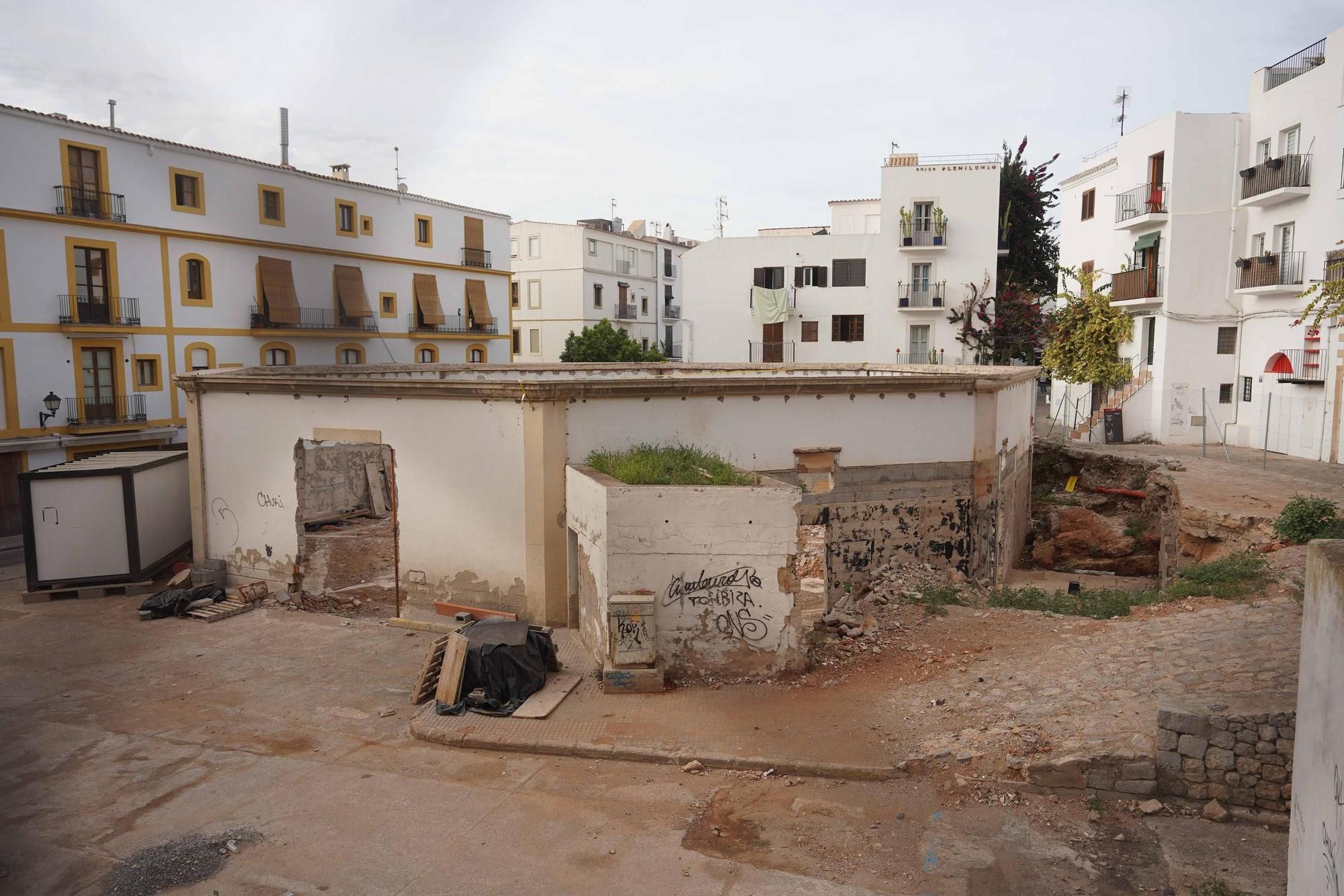 Galería: Vila retomará las obras para cerrar Sa Peixateria y estudia cambiar su uso a centro cultural