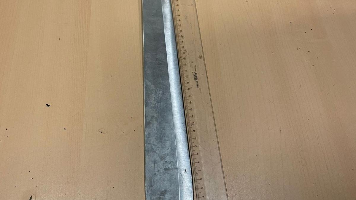 Machete incautado a un varón en Xàtiva