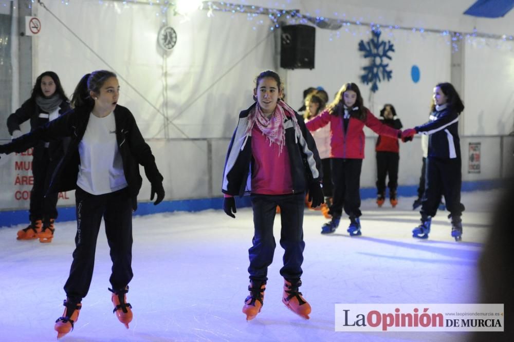 ¡Ya es Navidad en Murcia! Con pista de hielo inclu