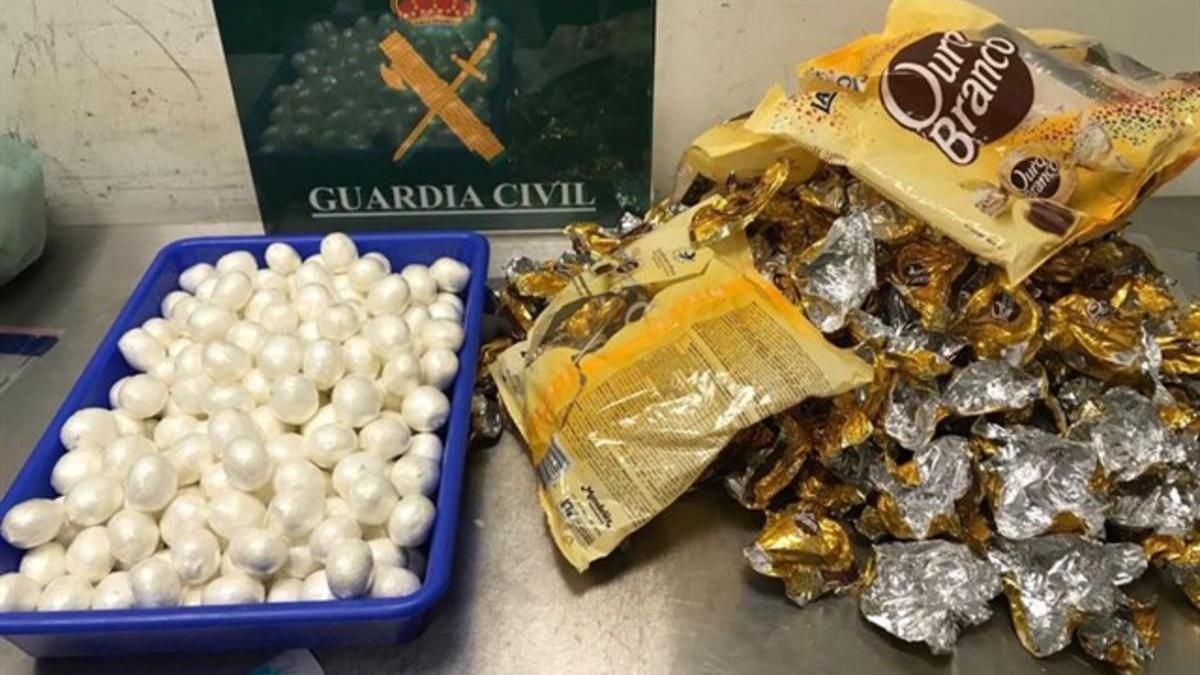 La Guardia Civil incauta 13 kilos de cocaína en el Aeropuerto de Barajas