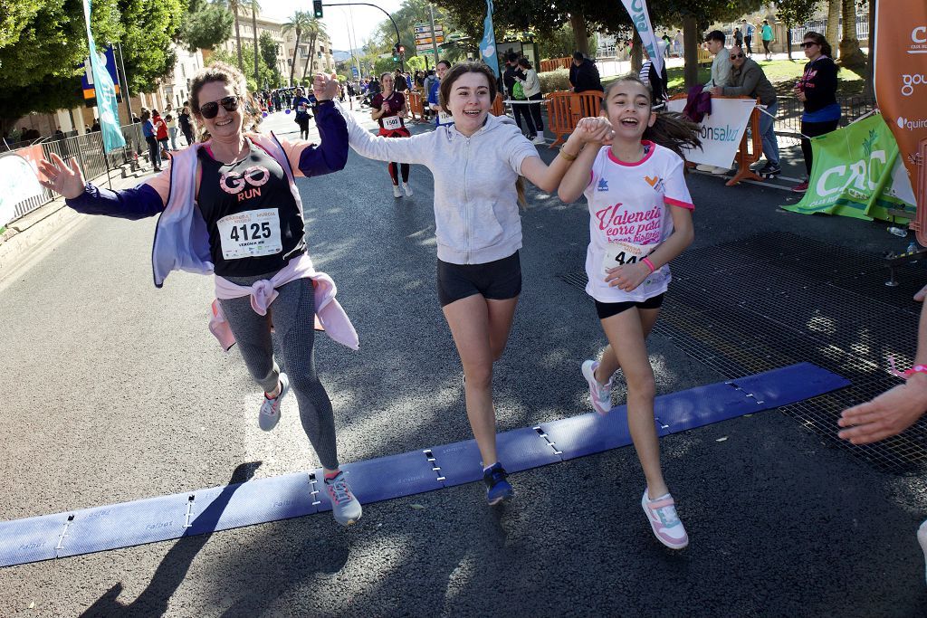 Las imágenes de la llegada a meta de la Carrera de la Mujer de Murcia 2024