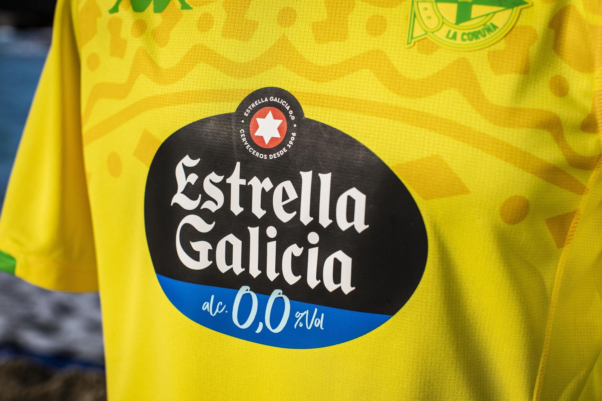 Así es la camiseta ‘canarinha’ del Deportivo como tributo al Mundial ganado en 1994 por Mauro y Bebeto