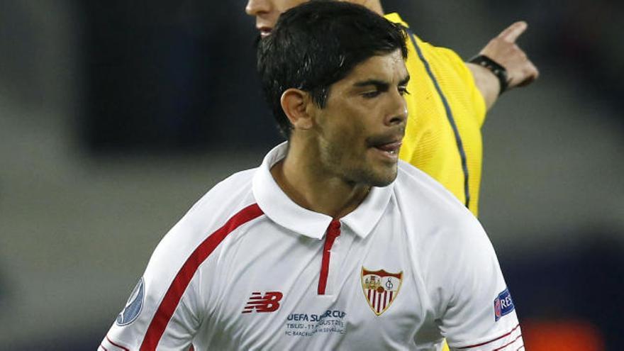 Milan y Juventus quieren a Banega... casi gratis