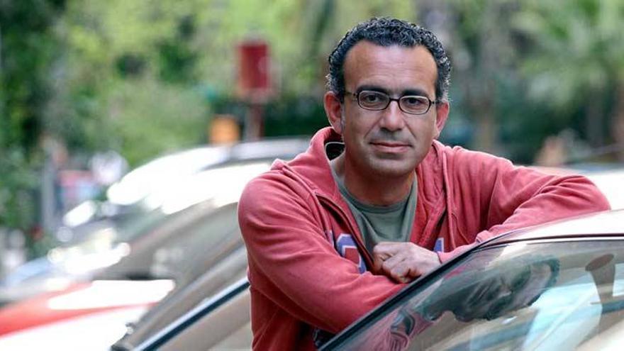 El escritor cacereño Diego Doncel gana el premio de novela Café Gijón 2012