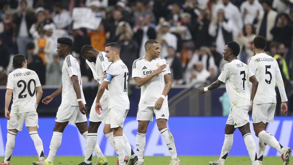 Los jugadores del Real Madrid celebran un gol ante el Pachuca en la Intercontinental.