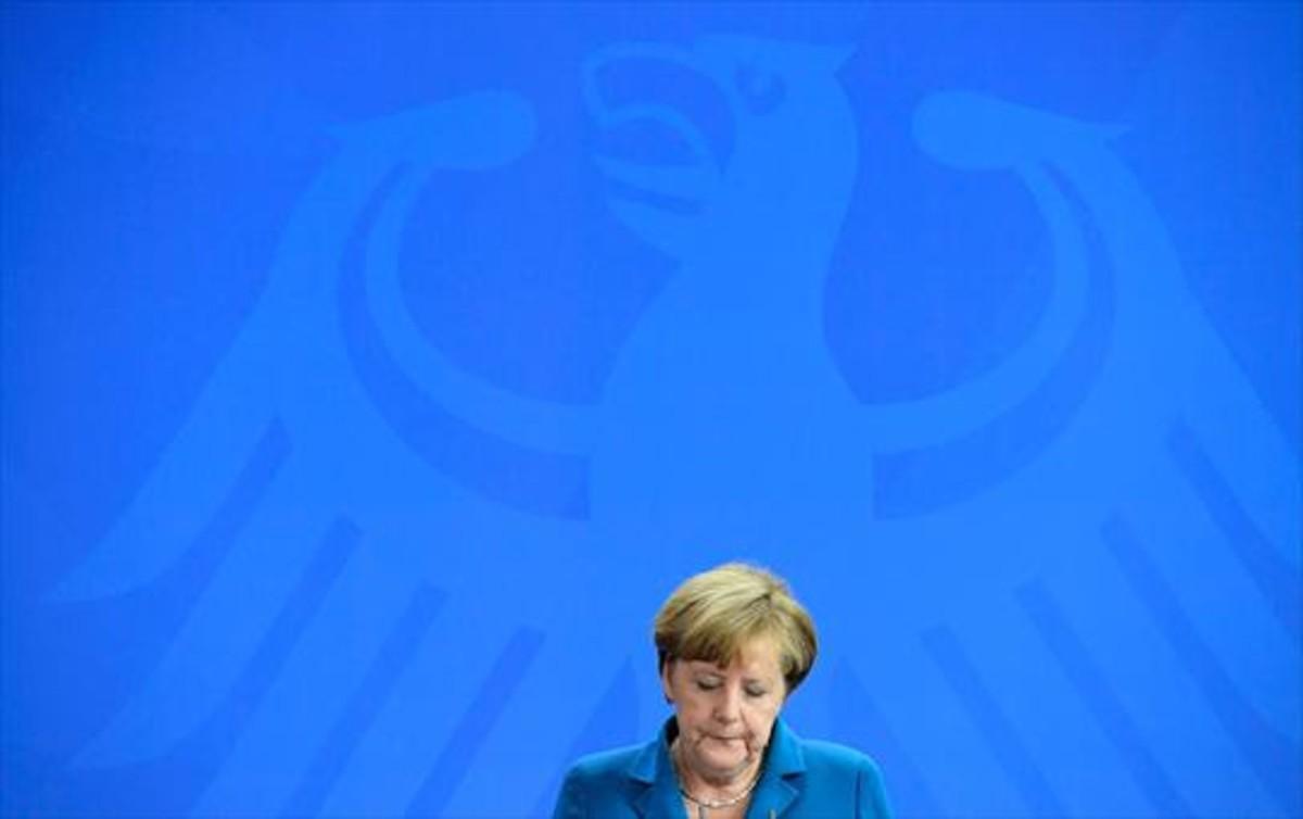 Angela Merkel, ayer, durante su breve comparecencia ante la prensa.