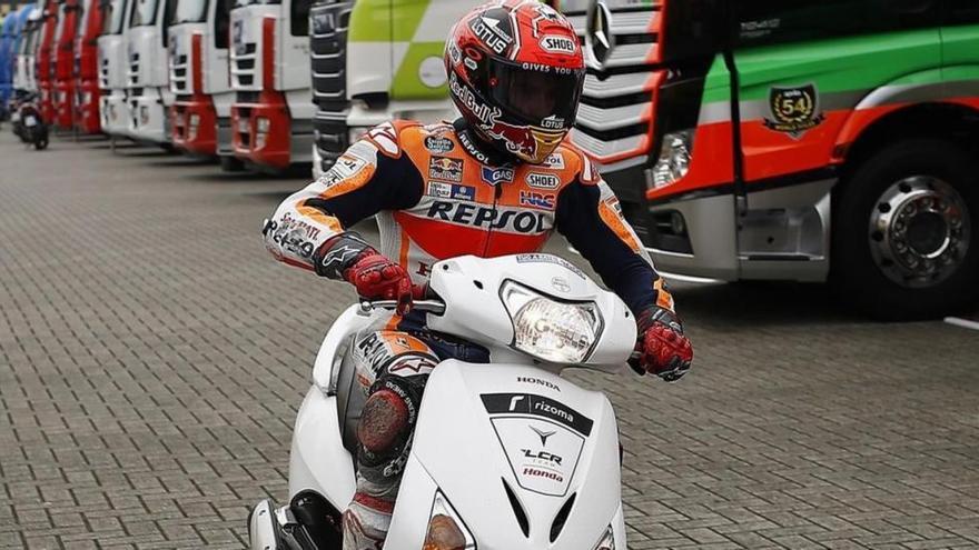 Marc Márquez logra la segunda fila en Assen &#039;robando&#039; un scooter