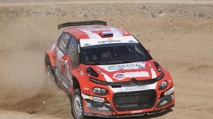 Los mundialistas Mads Ostberg y Diego Domínguez suman los primeros kilómetros en el Rallye Isla de Los Volcanes