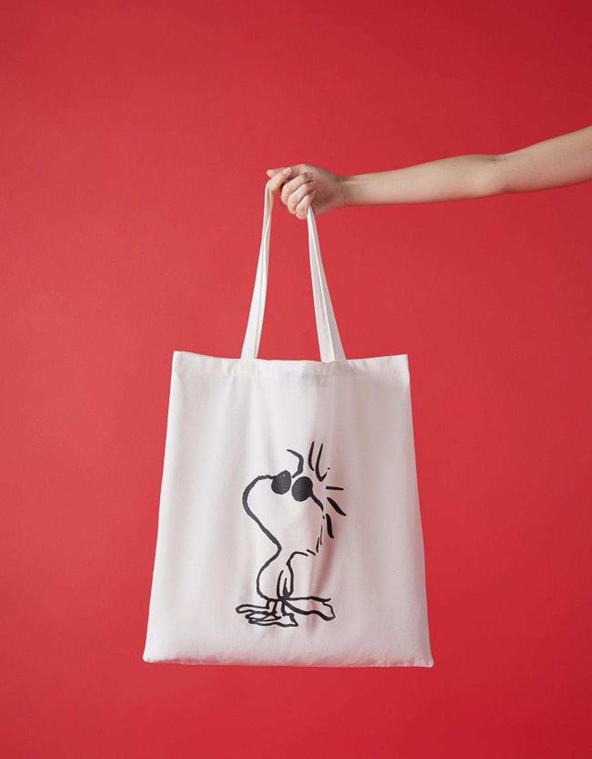La bolsa de Woodstock, el mejor amigo de Snoopy