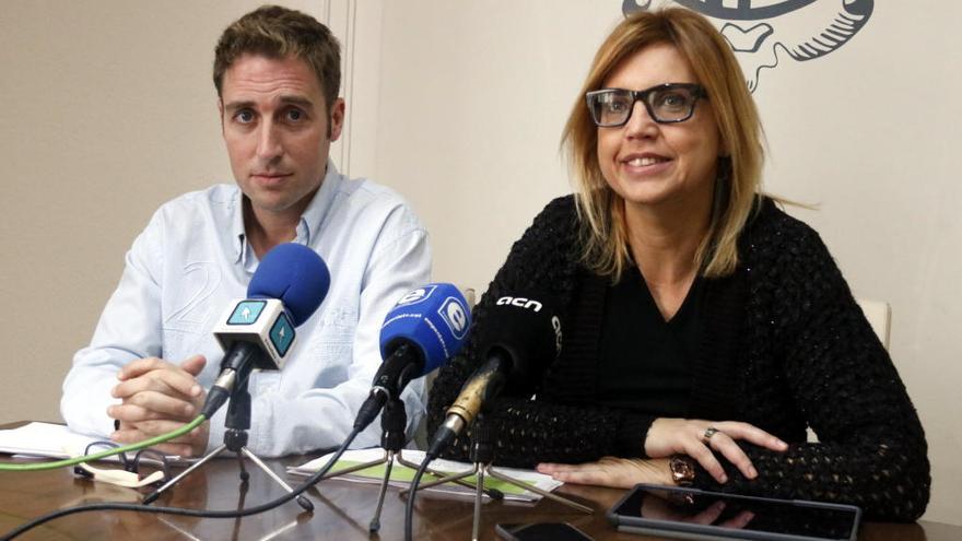 D&#039;esquerra a dreta, Jordi Masquef i Marta Felip en la presentació del pressupost