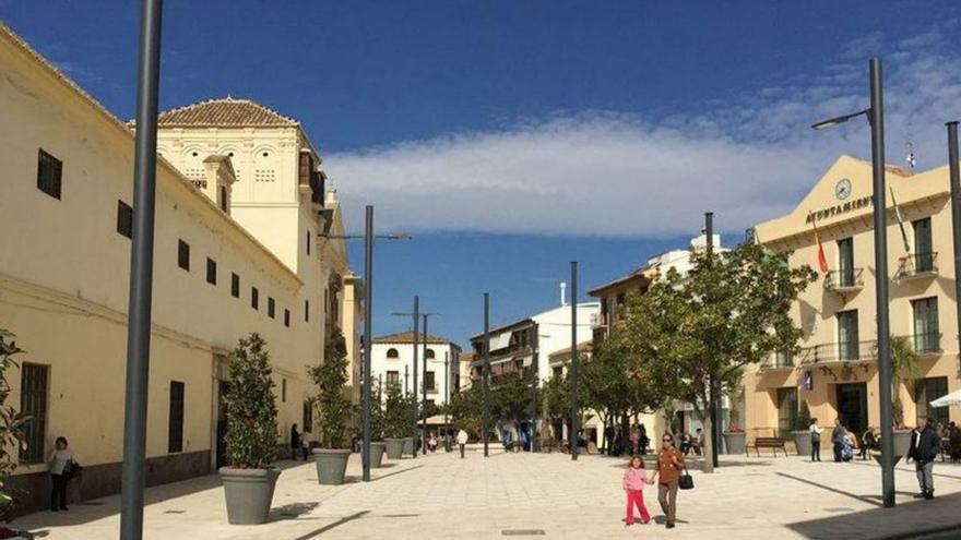 El Consistorio quiere extender la peatonalización de la plaza de las Carmelitas al Camino de Málaga. | L.O.