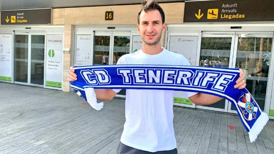 Otar Kakabadze a su llegada a Tenerife.