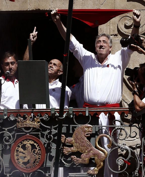 El chupinazo ha dado el pistoletazo de salida a las fiestas de San Fermín en Pamplona.