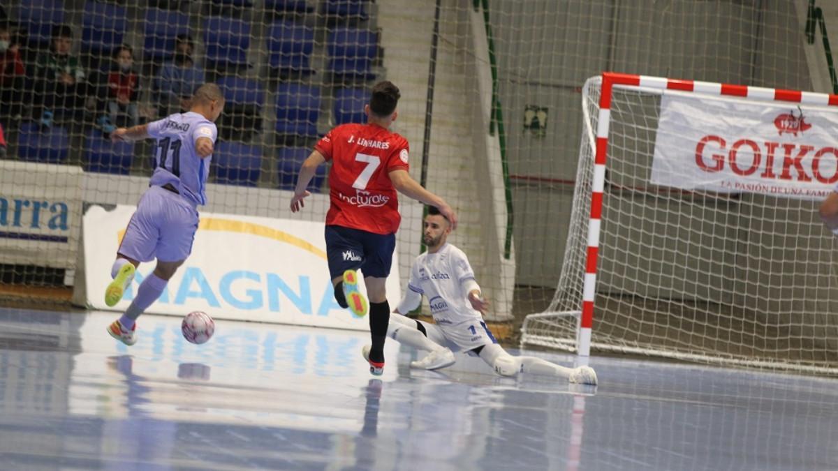 Ferrao, durante una acción del partido