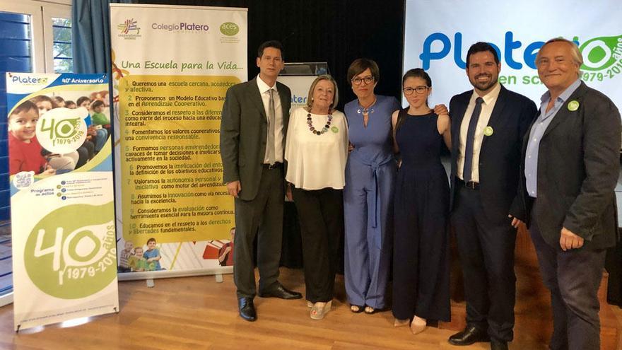 Acto de celebración del 40 aniversario del Colegio Platero, el pasado viernes con la presencia de numerosas autoridades educativas y políticas.