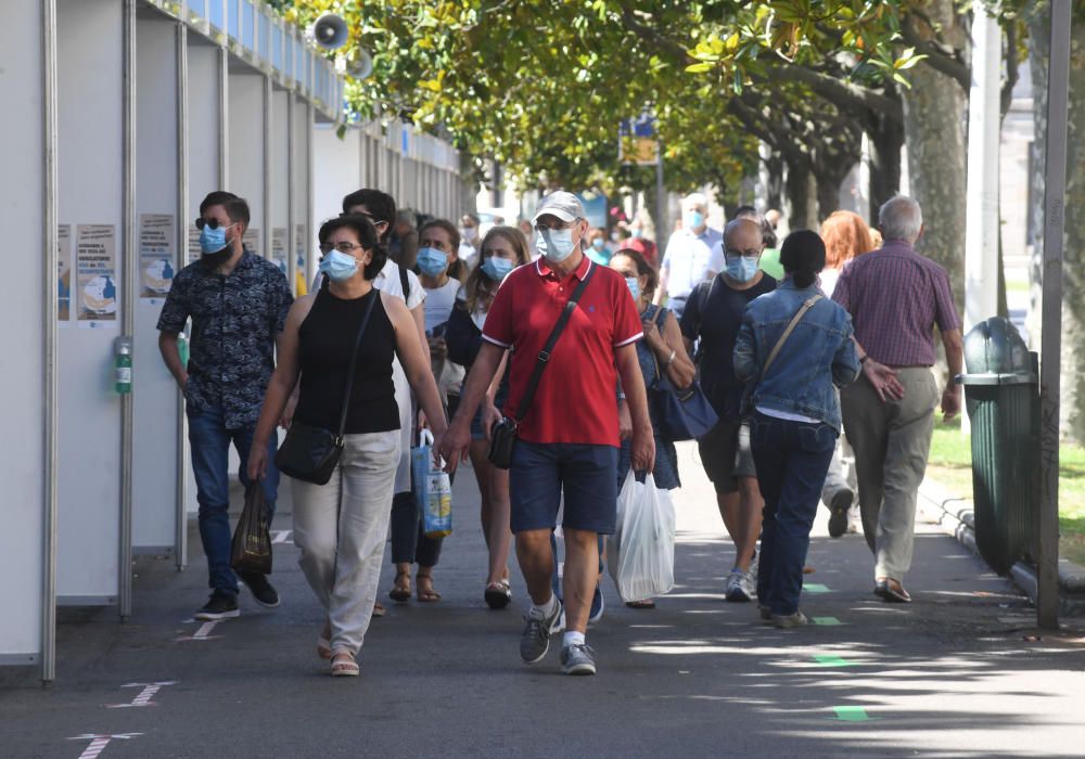 Arranca en los jardines de Méndez Núñez una Feria del Libro con menos casetas