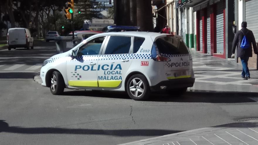 Detenido por agredir con un bastón a un discapacitado y amenazarlo con un cuchillo