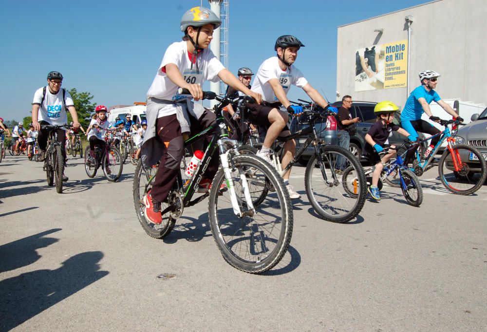 La Decabike reuneix uns 300 amants de la bici a Manresa