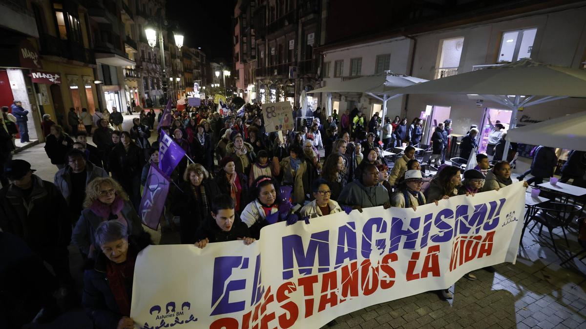 Manifestación del 25N en Avilés.