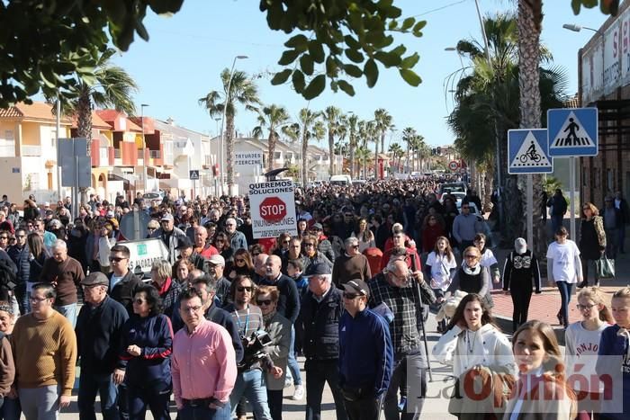 Los Alcázares se echa a la calle para exigir soluciones a las inundaciones