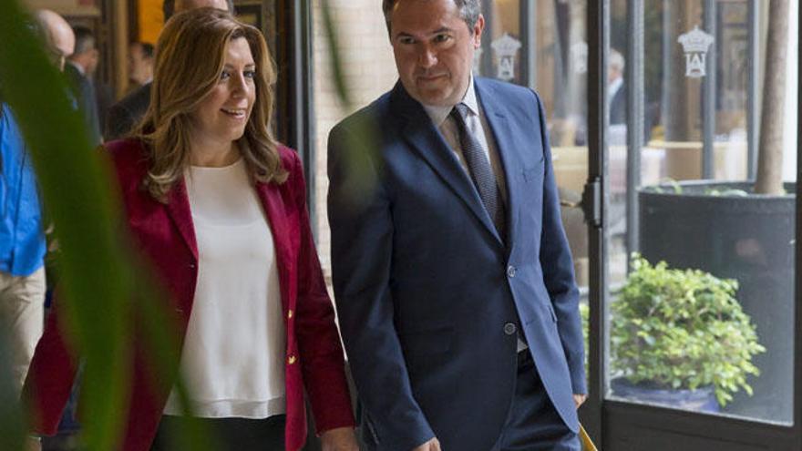 Susana Díaz, con Juan Espadas, candidato del PSOE a la alcaldía de Sevilla.