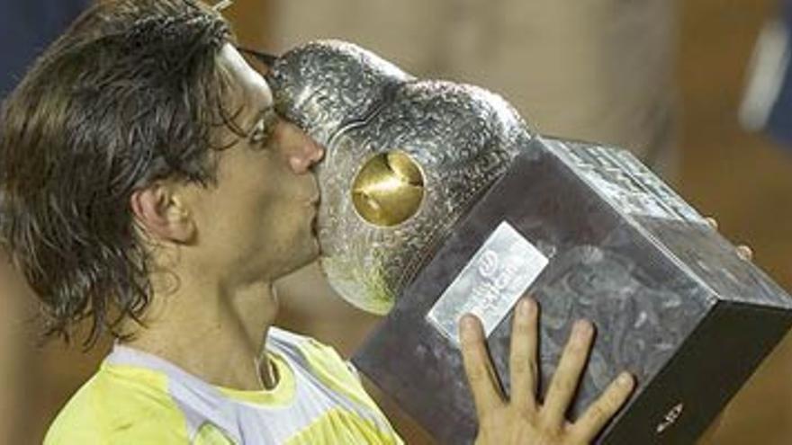 Ferrer gana a Nico Almagro y retiene el título del abierto de Acapulco