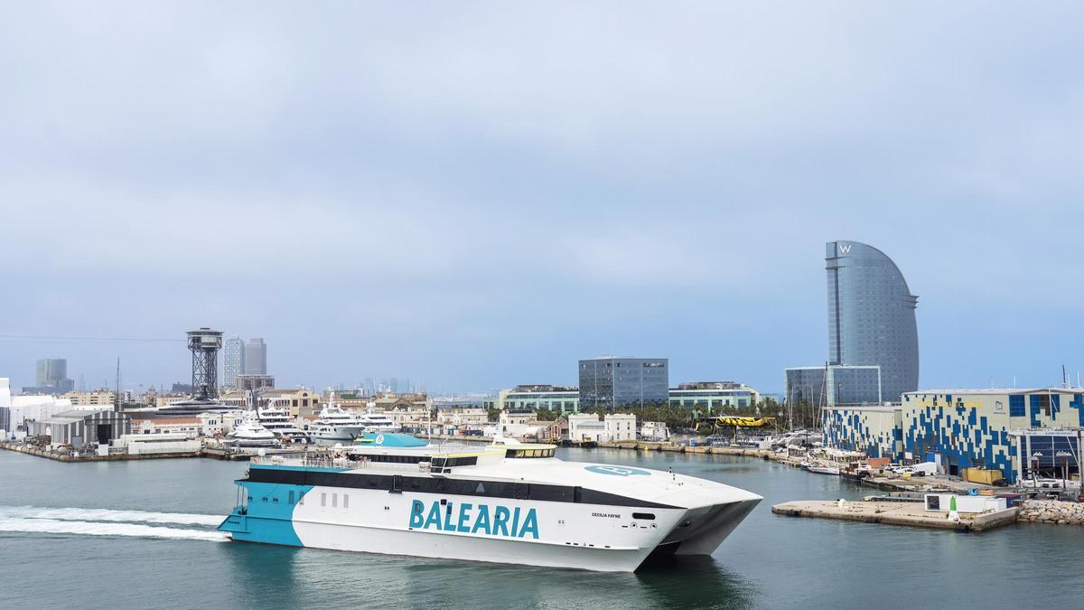 Viaja de Barcelona a Mallorca en alta velocidad en otoño