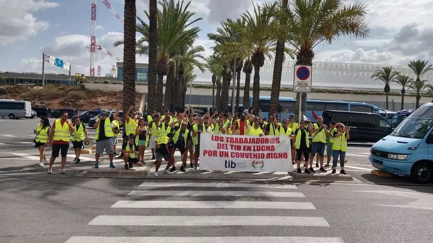 Ankunft der Einsatzkräfte der spanischen Nationalpolizei zum Schutz des Treffens der EU-Parlamentspräsidenten in Palma