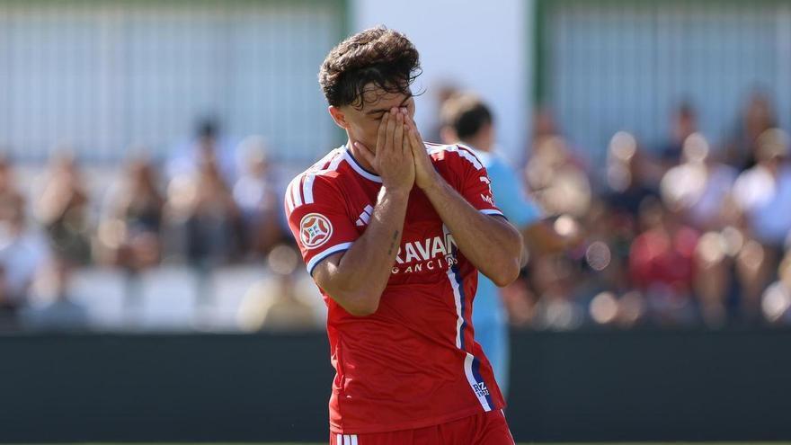 El peaje de la victoria del Real Zaragoza en Torremolinos: probable lesión de Ander y sustos de Delgado, Iranzo y Diego