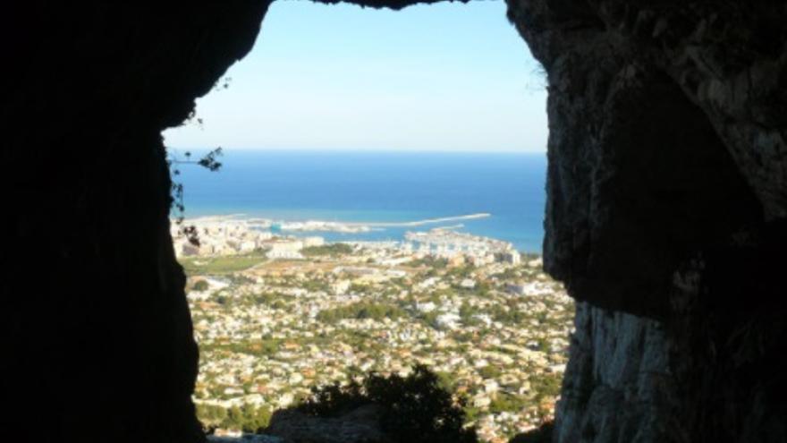 Parque Natural El Montgó: La Cova de l&#039;Aigua y el Racó del Bou