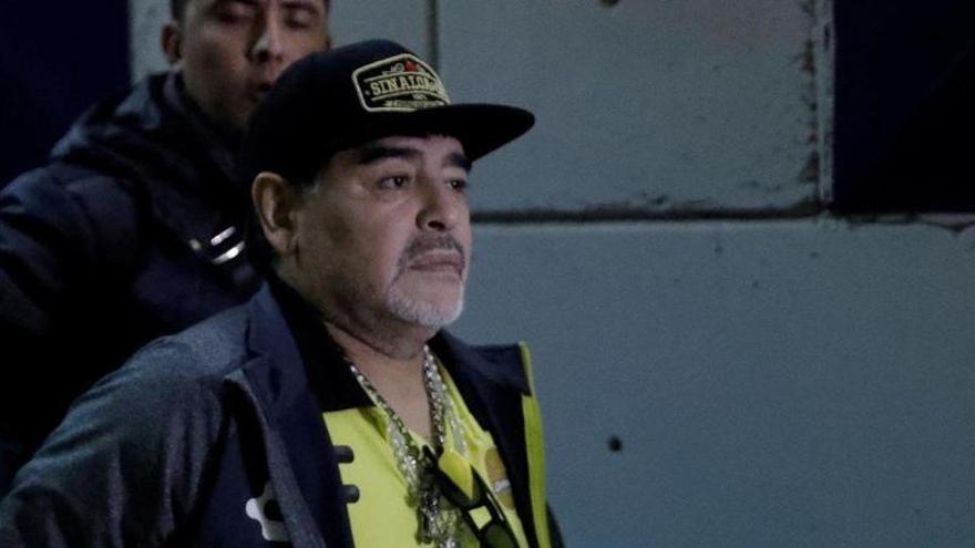 Maradona recibe el alta médica tras una operación por un pequeño sangrado estomacal