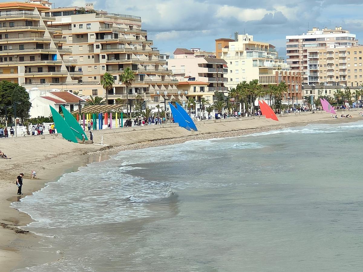 Aspecto que presenta la playa Morro de Gos de Orpesa, muy afectada por la regresión marítima.
