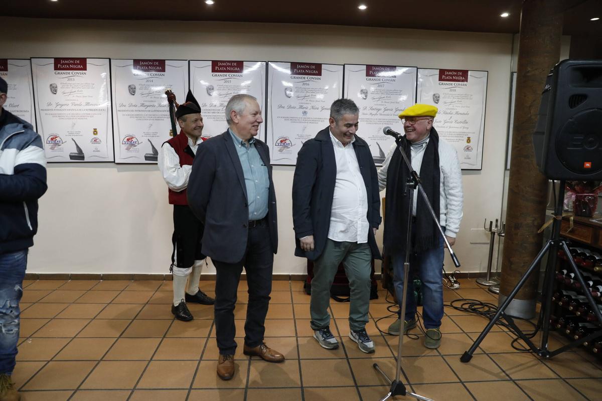 En imágenes: Así fue la reapertura de la sidrería Yumay de Avilés