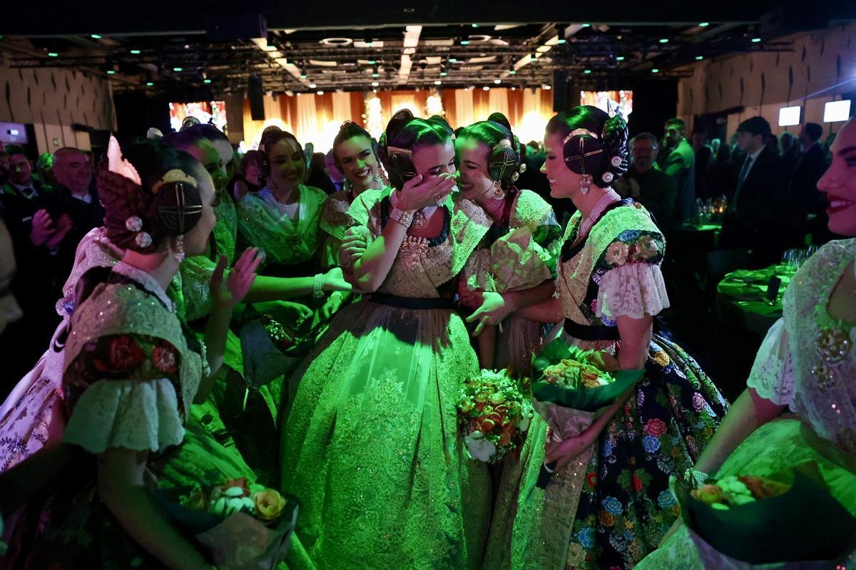 Doce meses después, con la corte, en el momento de ser llamada