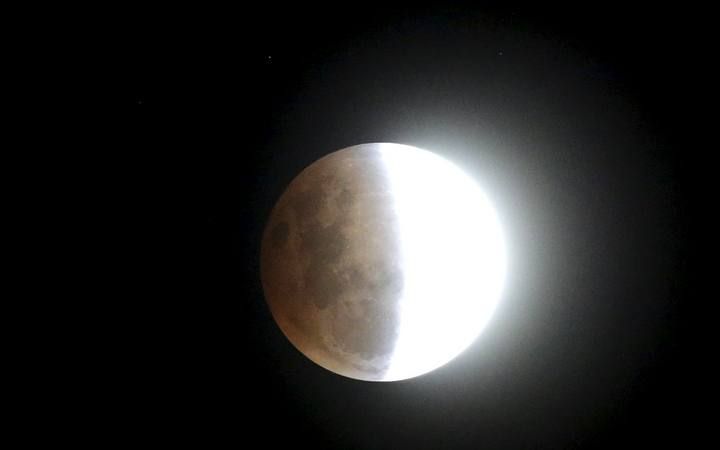 Superluna y eclipse lunar