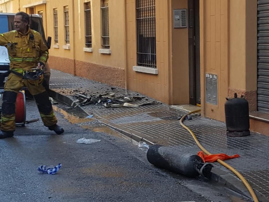 Desalojan un edificio en Palma por un incendio