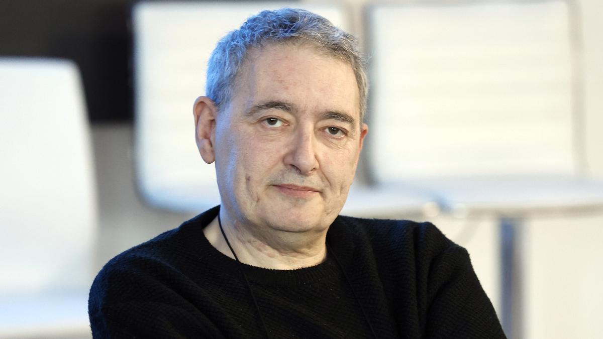 Miguel Costas, invitado en el Club Faro