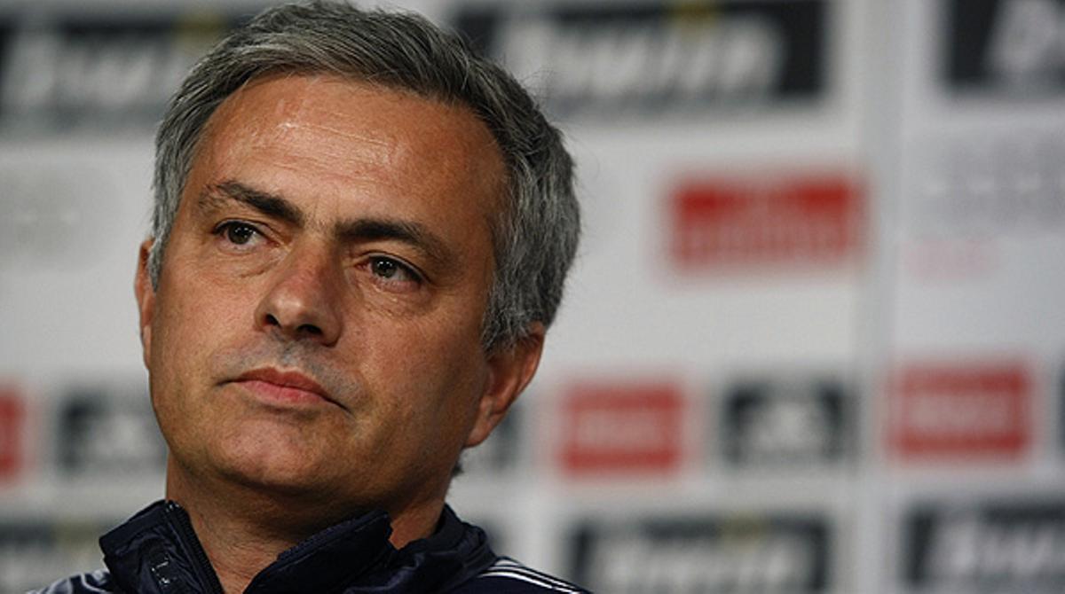 Mourinho: Saldré solo al Bernabéu a las 21.20 por si me quieren pitar