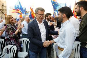 Feijóo pide el voto a los estafados por Sánchez y calienta la manifestación contra la amnistía