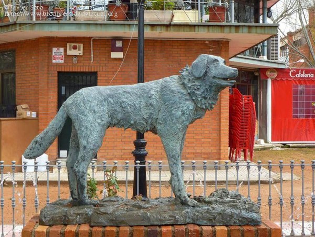 Estatua de Pueblonuevo El Terrible.