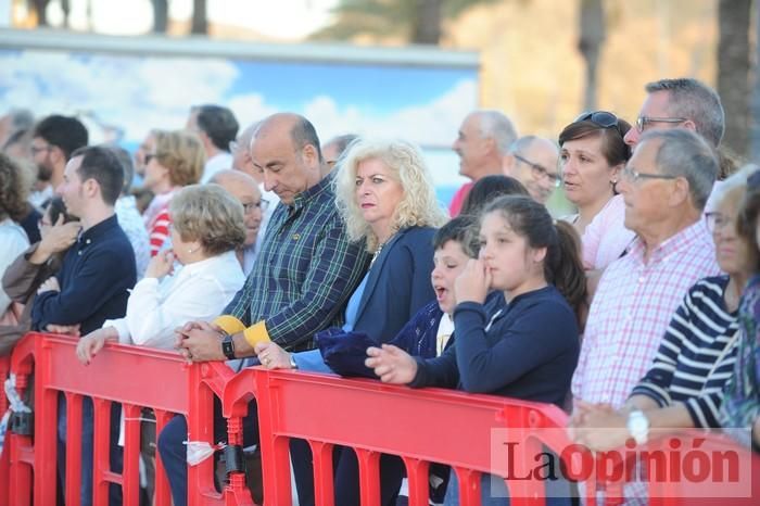 Arriado Solemne de Bandera en el puerto de Cartagena