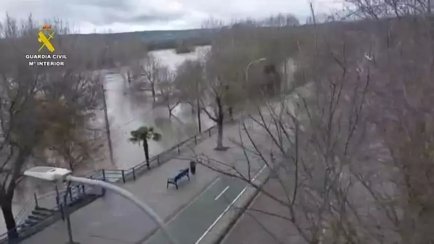 Video | La Guardia Civil continúa con el dispositivo de seguridad en La Isleta de Coria