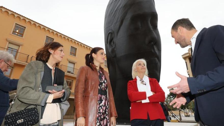 La grandeza de Jaume Plensa cautiva a Elche