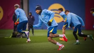 Flick 'abraza' el regreso de Raphinha