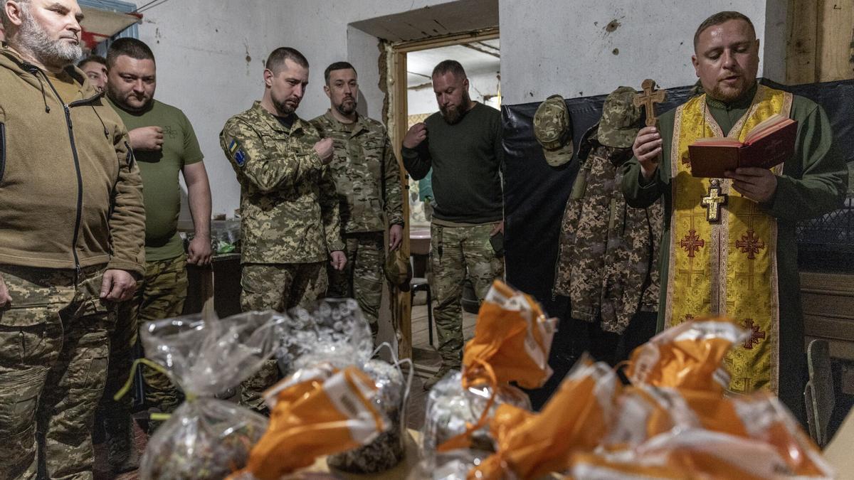 Concluye la tregua ofrecida por Putin a Zelenski para celebrar la pascua ortodoxa
