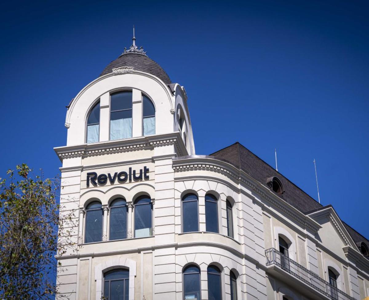 CaixaBank i Revolut pugnen per patrocinar el Barça